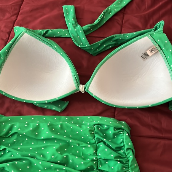 1950s Vintage Style Green and White Polka Dot Bikini - Picture 4 of 5